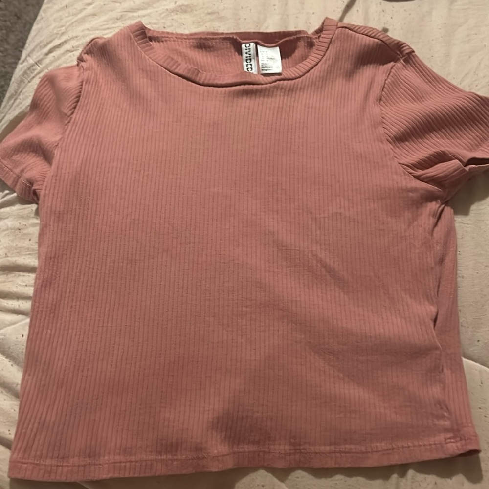 H&M Dusty Pink Ribbed baby tee